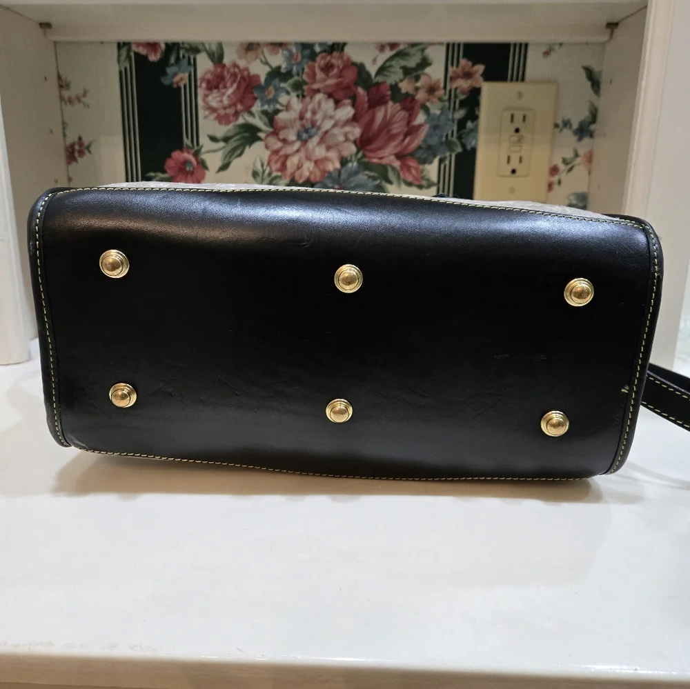 Dooney & Bourke Black Leather Classic DB Vintage LOGO Tote Satchel Purse - Picture 7 of 10